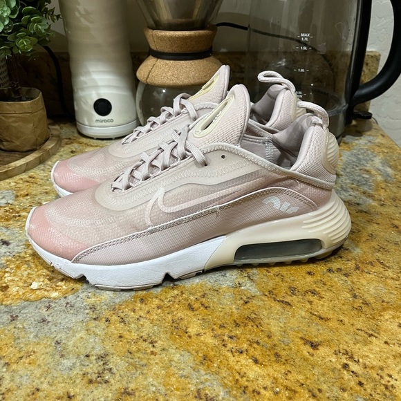 Nike Air Max 2090 size 10 - Picture 3 of 8